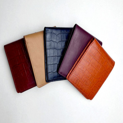 Simple and smart bifold wallet